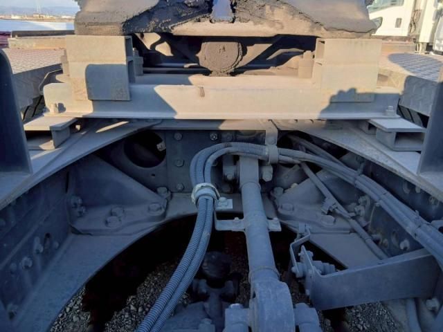 MITSUBISHI FUSOU SUPER GREAT 2014