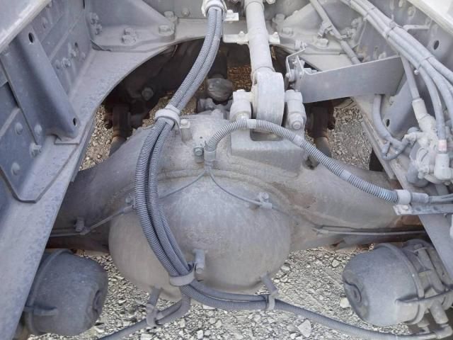 MITSUBISHI FUSOU SUPER GREAT 2014