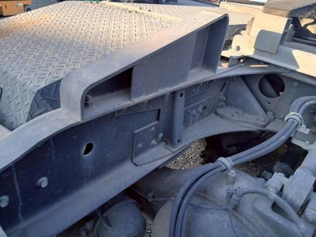 MITSUBISHI FUSOU SUPER GREAT 2014