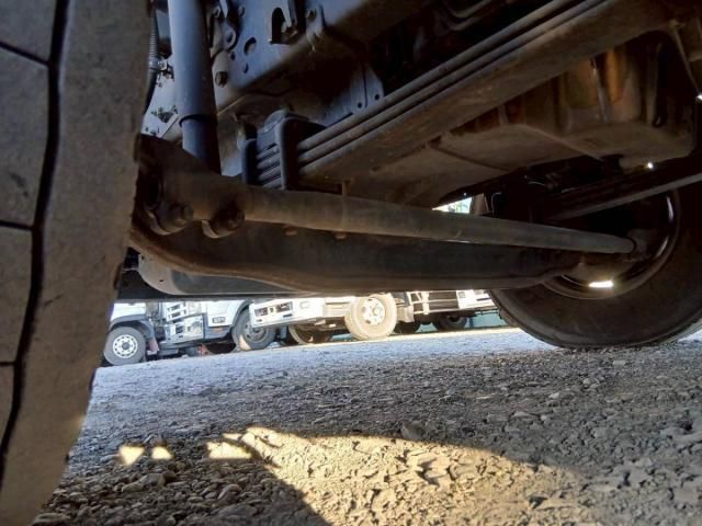 MITSUBISHI FUSOU SUPER GREAT 2014