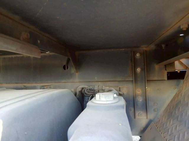 MITSUBISHI FUSOU SUPER GREAT 2014