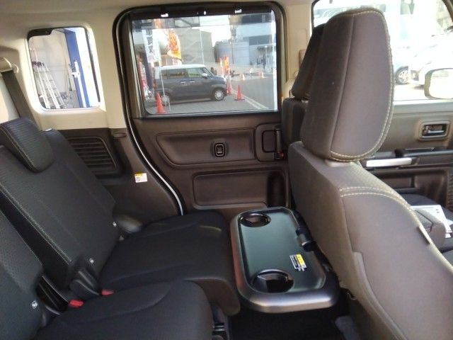 SUZUKI Spacia GEAR 2023