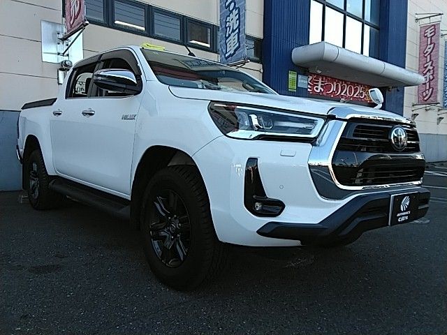 TOYOTA HILUX 4WD 2023