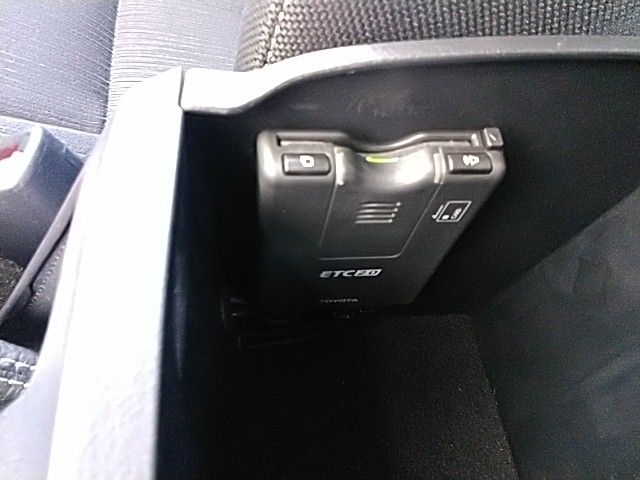 TOYOTA HILUX 4WD 2023