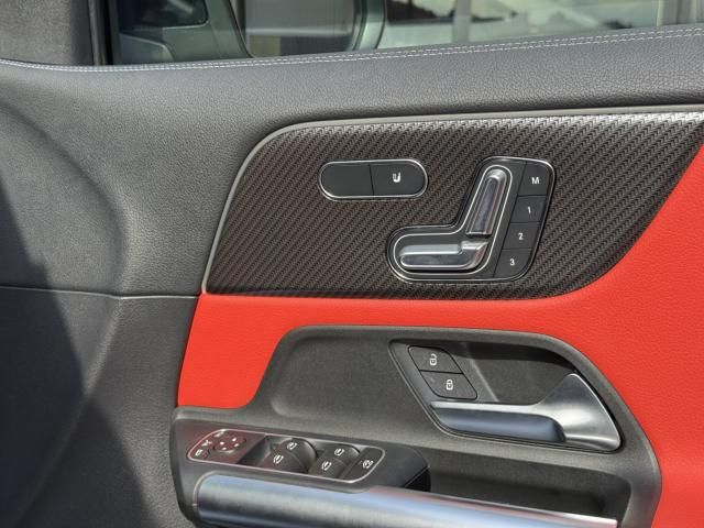 MERCEDES BENZ MERCEDES BENZ GLA class 2023