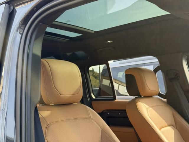 ROVER ROVER DEFENDER 2024