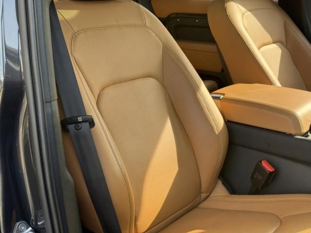 ROVER ROVER DEFENDER 2024