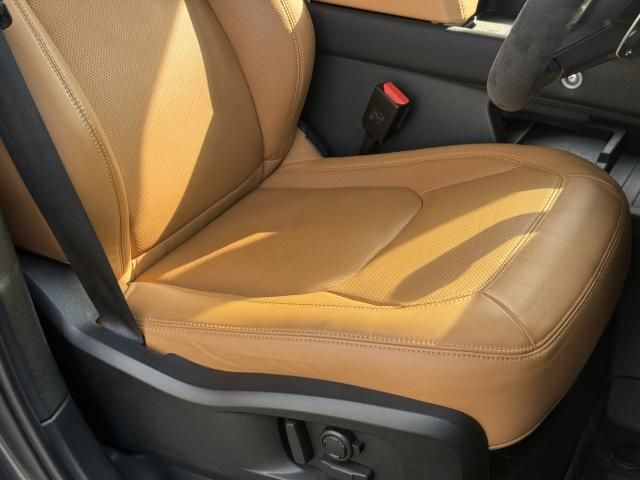 ROVER ROVER DEFENDER 2024