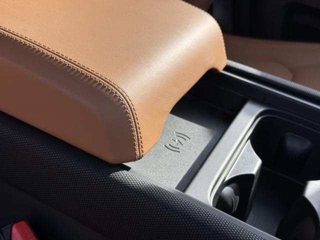 ROVER ROVER DEFENDER 2024