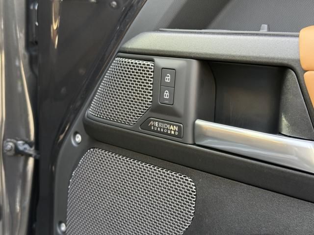 ROVER ROVER DEFENDER 2024