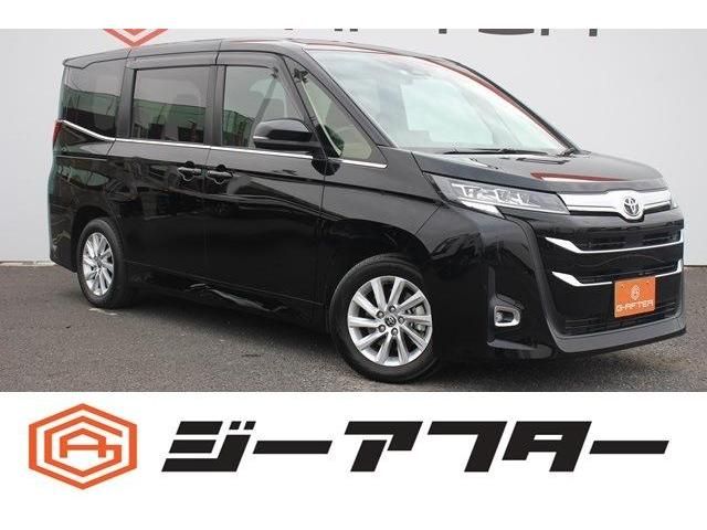 TOYOTA NOAH 2022