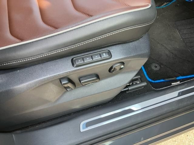 VOLKSWAGEN VOLKSWAGEN TIGUAN 2021