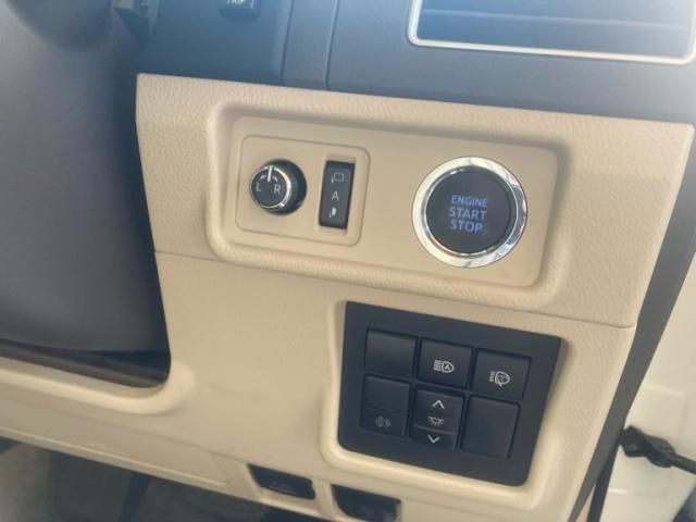 TOYOTA LANDCRUISER PRADO 2023