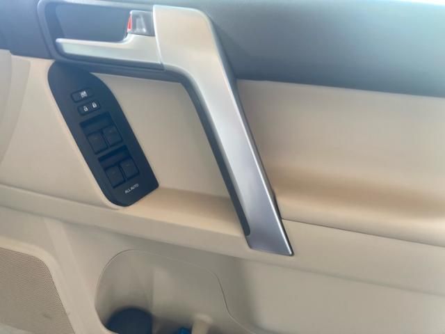 TOYOTA LANDCRUISER PRADO 2023