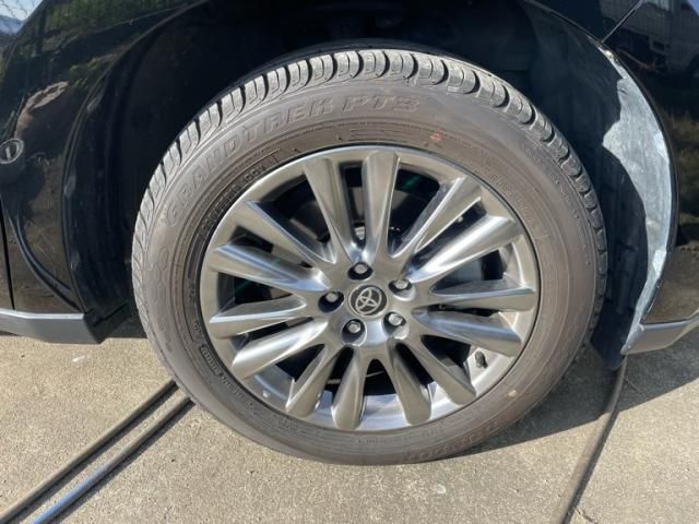 TOYOTA HARRIER HYBRID 2019