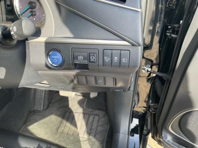 TOYOTA HARRIER HYBRID 2019