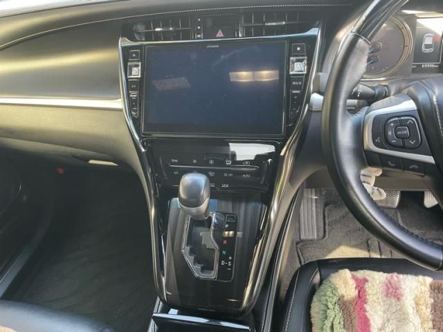 TOYOTA HARRIER HYBRID 2019