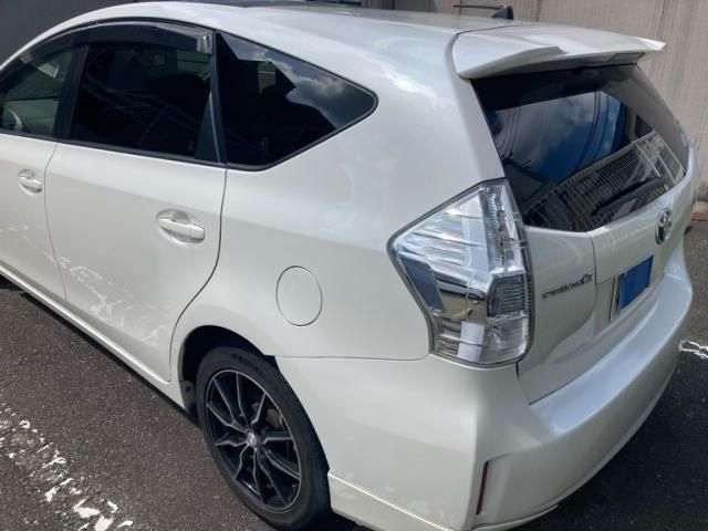 TOYOTA PRIUS Alpha 2013