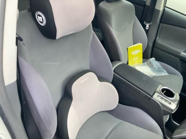 TOYOTA PRIUS Alpha 2013