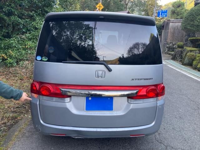 HONDA STEPWAGON 2006