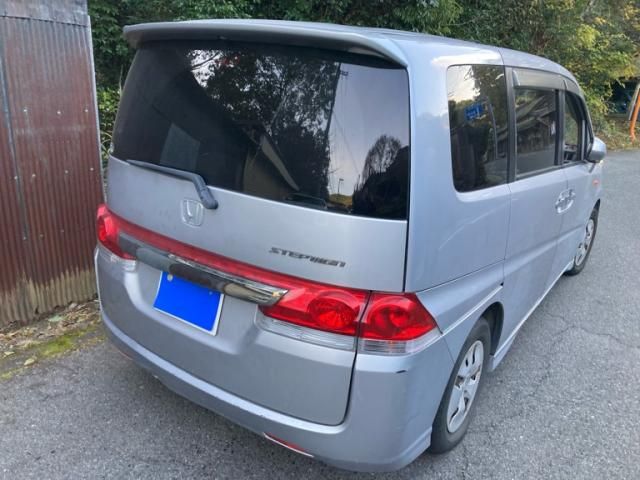HONDA STEPWAGON 2006