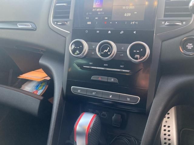 RENAULT RENAULT MEGANE hatchback 2021