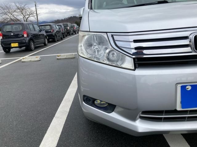 HONDA STEPWAGON 4WD 2011