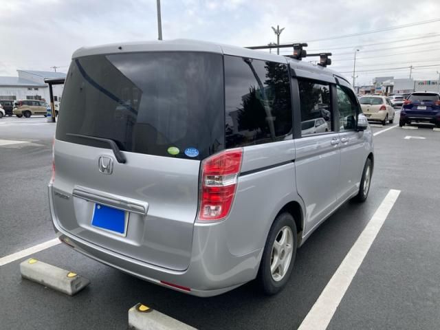 HONDA STEPWAGON 4WD 2011