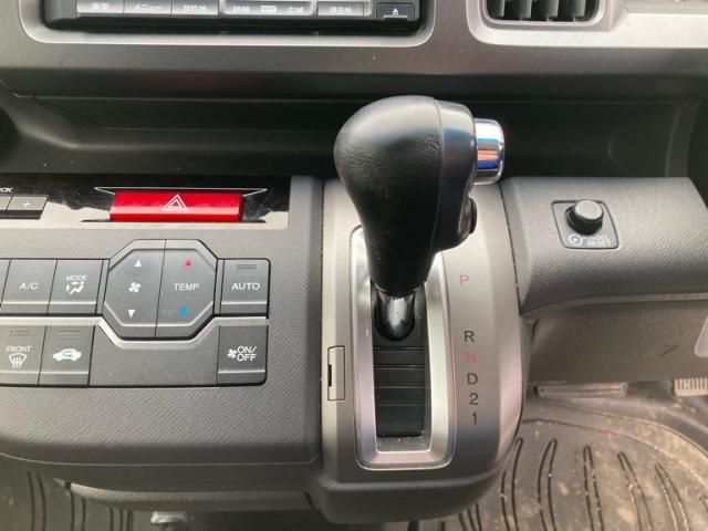 HONDA STEPWAGON 4WD 2011