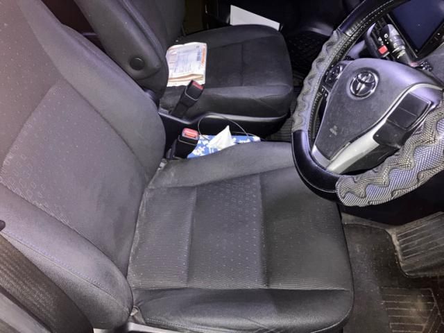 TOYOTA NOAH HYBRID 2014