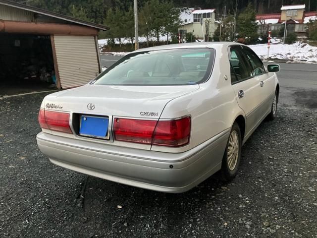TOYOTA CROWN sedan 4WD 2001