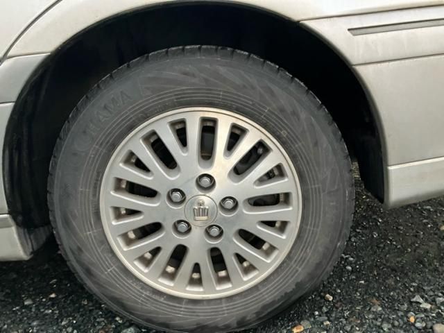 TOYOTA CROWN sedan 4WD 2001