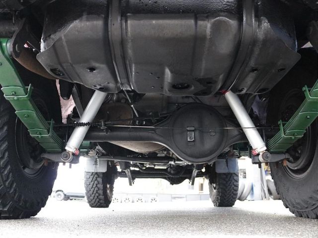 TOYOTA LANDCRUISER van 2000