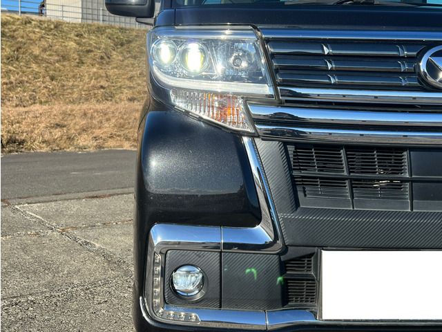 DAIHATSU TANTO CUSTOM 4WD 2017