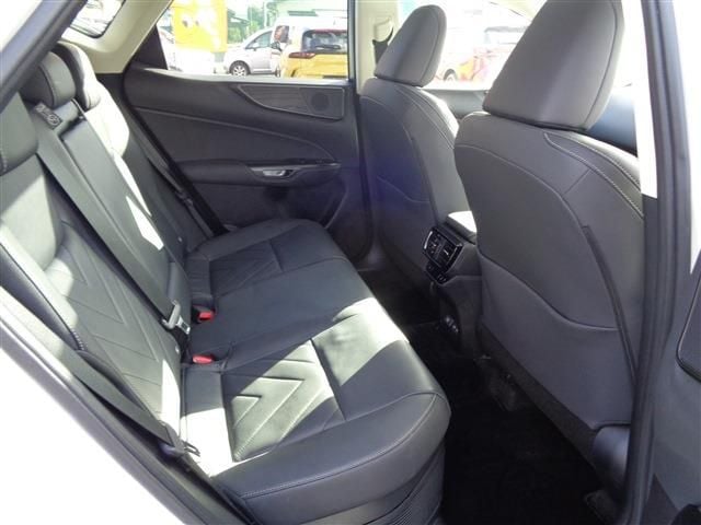 TOYOTA LEXUS NX350h 2023