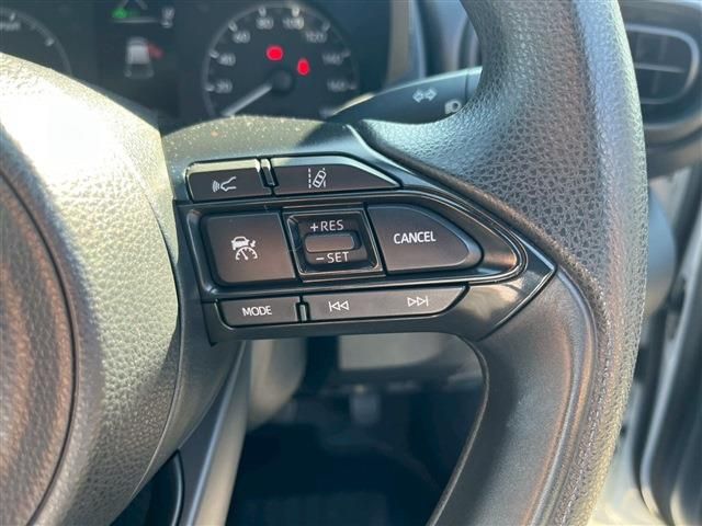 TOYOTA YARIS HYBRID 2023