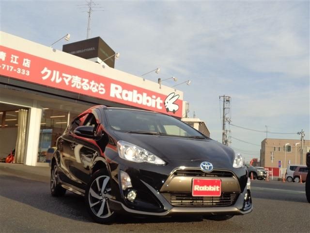 TOYOTA AQUA 2015
