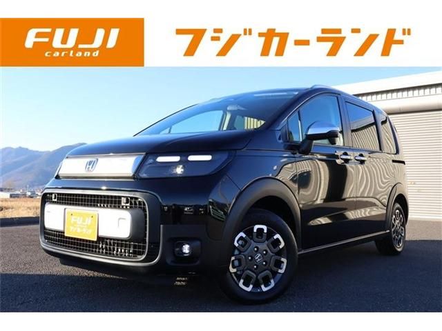 HONDA FREED e:HEV 2025