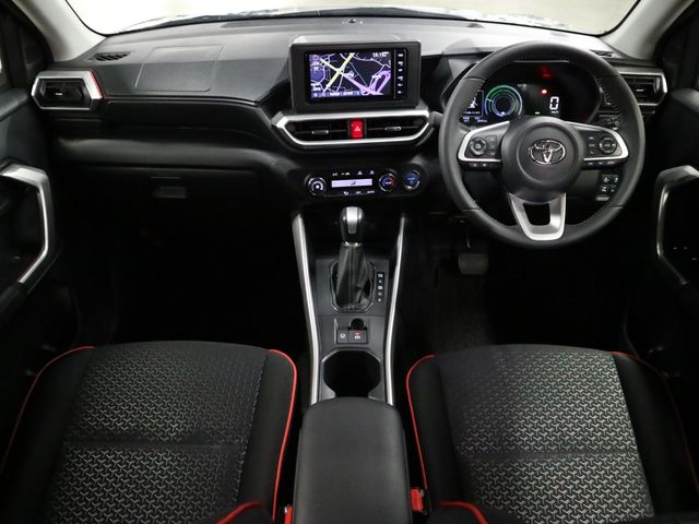 TOYOTA RAIZE HYBRID 2022