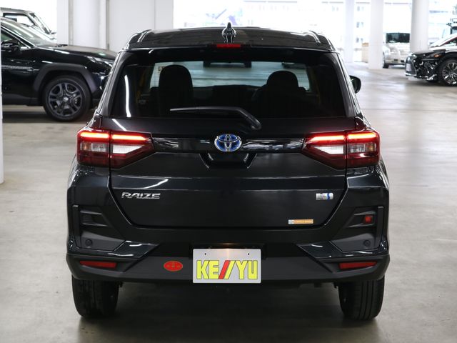 TOYOTA RAIZE HYBRID 2022