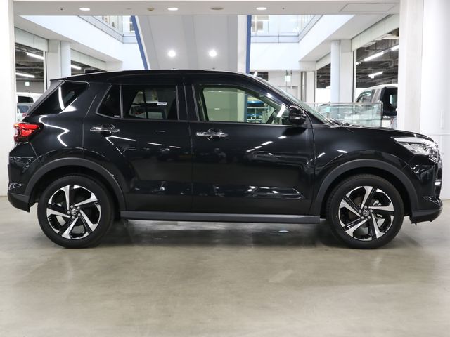 TOYOTA RAIZE HYBRID 2022