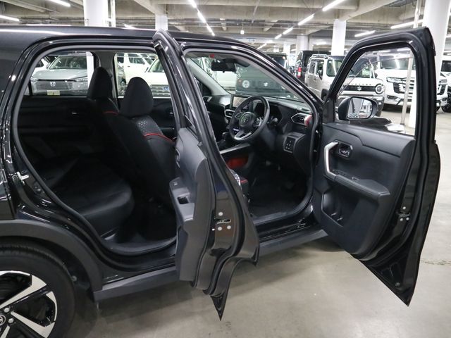 TOYOTA RAIZE HYBRID 2022