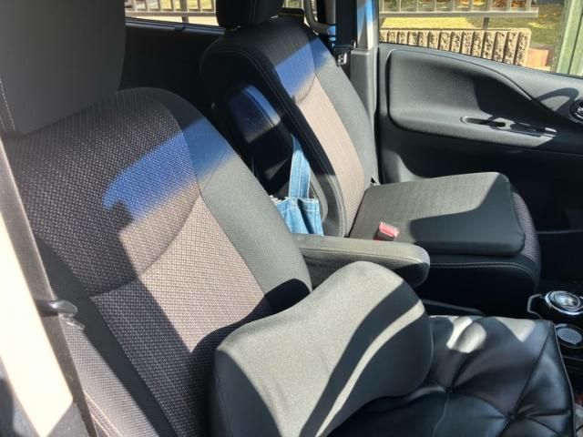 NISSAN SERENA  S-HYBRID 2014