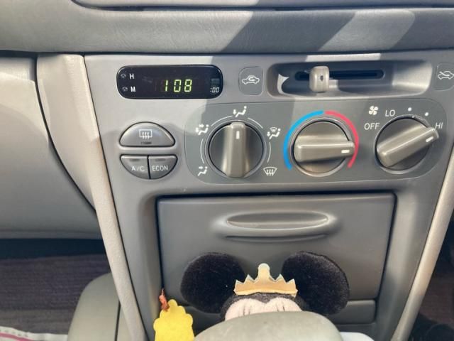 TOYOTA COROLLA sedan 2000