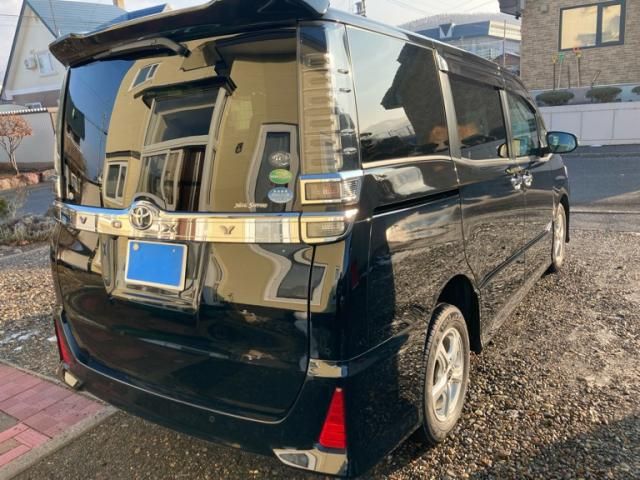 TOYOTA VOXY 4WD 2020