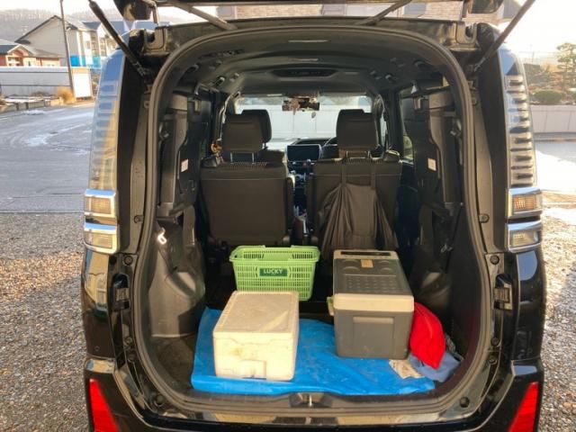 TOYOTA VOXY 4WD 2020