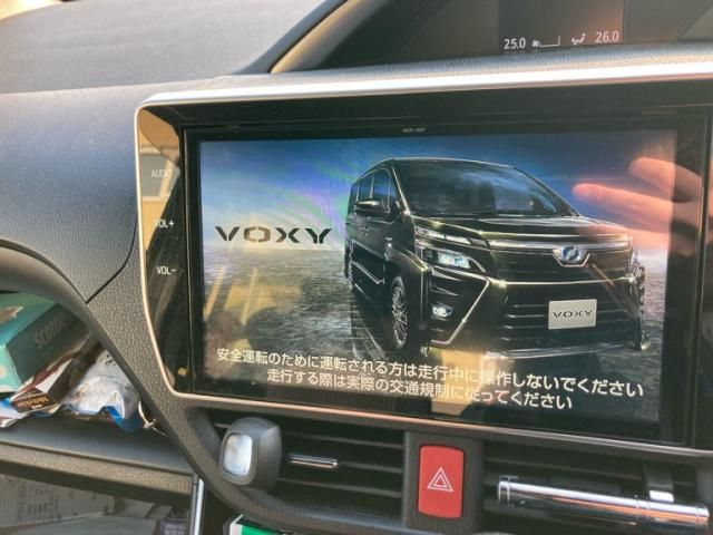 TOYOTA VOXY 4WD 2020