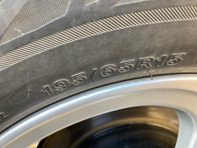 TOYOTA VOXY 4WD 2020