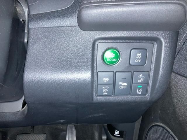 HONDA VEZEL HYBRID 2017