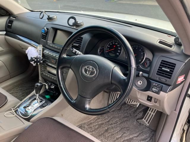 TOYOTA MARK2 BLIT 2005